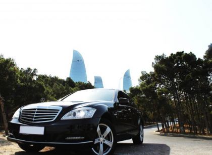 Mercedes Benz S320