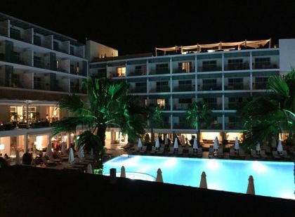 BARUT SENSIMAR ANDIZ (4 STARS), SIDE