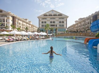 CRYSTAL PALACE LUXURY RESORT & SPA (5 STARS), SIDE