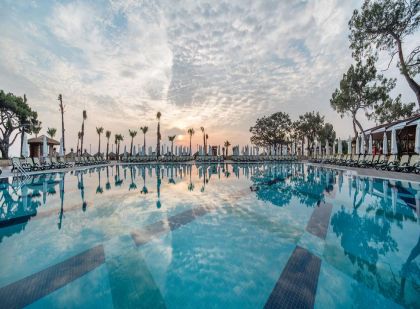NIRVANA LAGOON VILLAS SUITES & SPA (5 STARS), KEMER