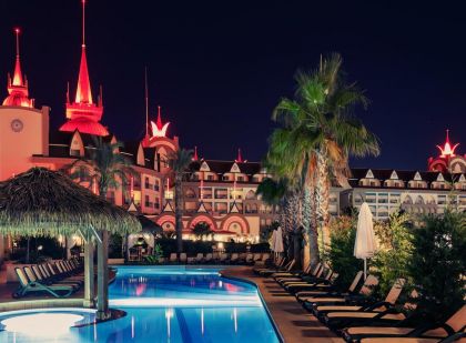SIDE CROWN CHARM PALACE (5 STARS), SIDE