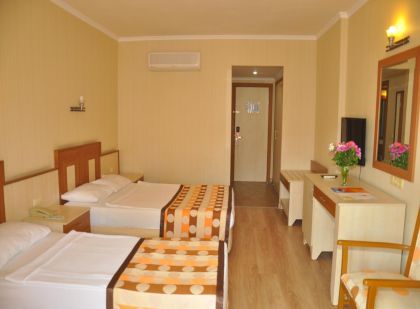 STELLA BEACH (4 STARS), OKURCALAR