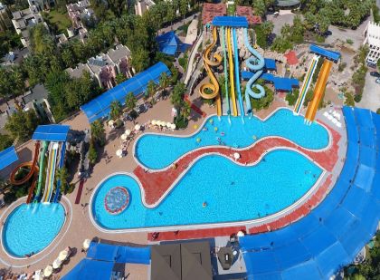 VON RESORT GOLDEN COAST (5 STARS), SIDE