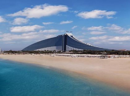 JUMEIRAH BEACH HOTEL (5 STARS), JUMEIRAH