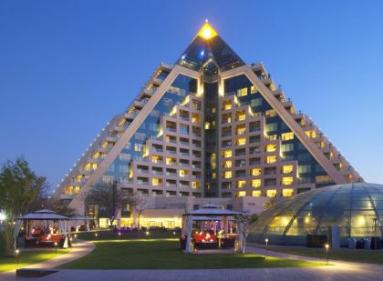 RAFFLES DUBAI  (5 STARS), BUR DUBAI