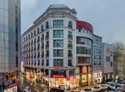 ZAGREB HOTEL (4 STARS), LALELI