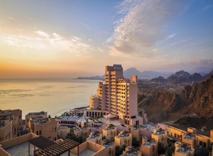 FAIRMONT FUJAIRAH BEACH RESORT (5 STARS), FUJAIRAH